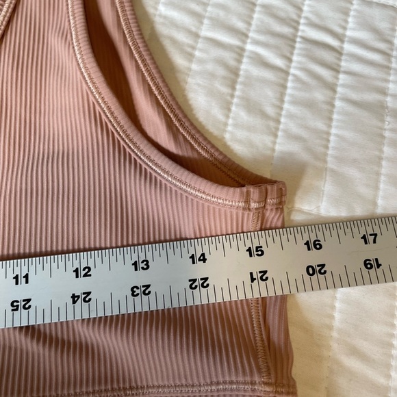 NWT Lululemon Power Pivot Ribbed Cropped Tank Top Dusty Pink Sz 10 Athliesure
L - Picture 8 of 9